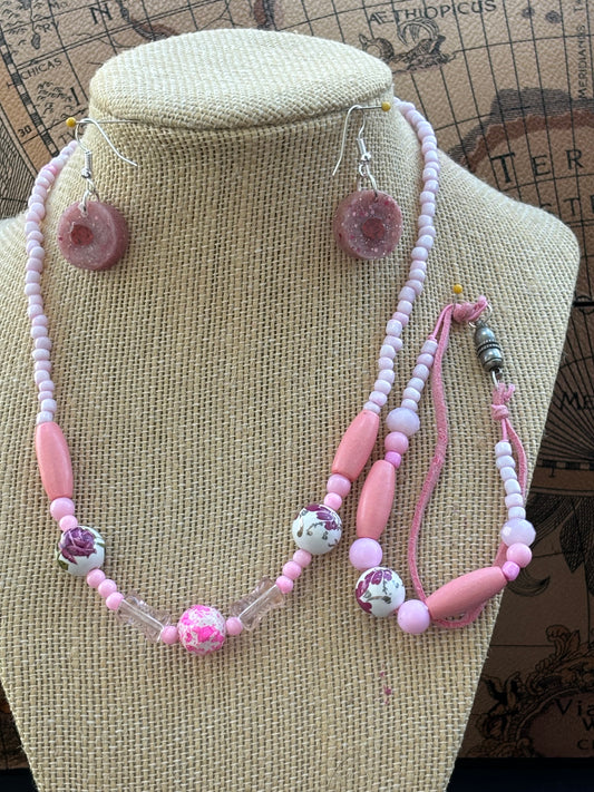 Gianna - Handcrafted Pink Floral Necklace and Bracelet with Magnetic Clasps