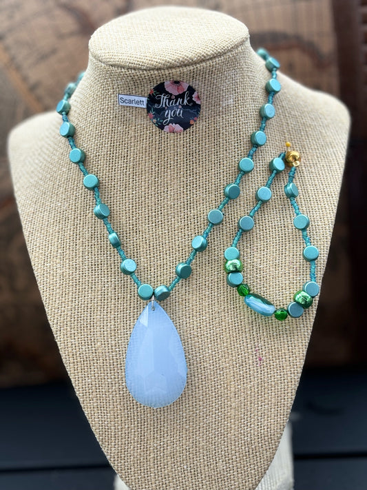 Scarlett - Teal Beaded Necklace with Teardrop Pendant